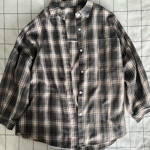 YesStyle Gray and Beige Oversized Plaid Flannel Size Medium